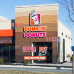 DOES DUNKIN TAKE APPLE PAY